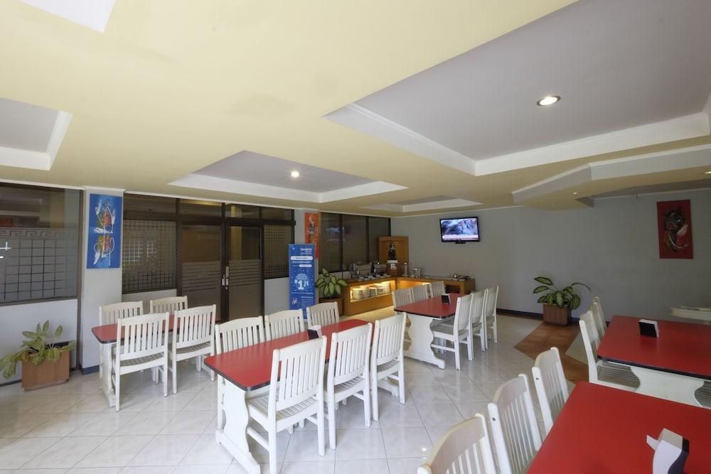 The Yani Hotel Bali Pesanggaran Εξωτερικό φωτογραφία